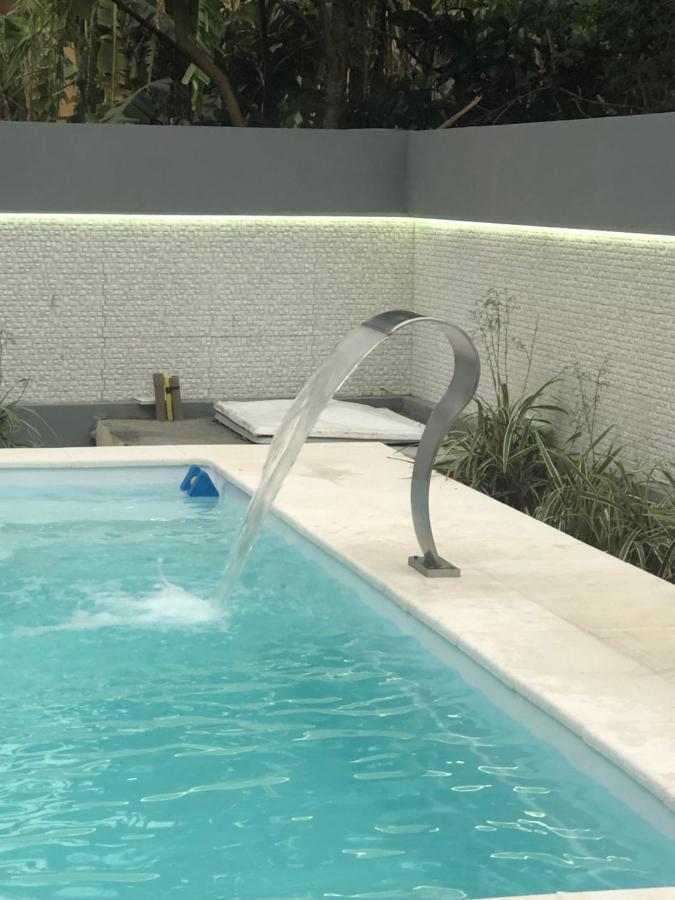 Casa Luxo Com Piscina A 500 Metros Da Praia ฟลอเรียนอโปลิส ภายนอก รูปภาพ