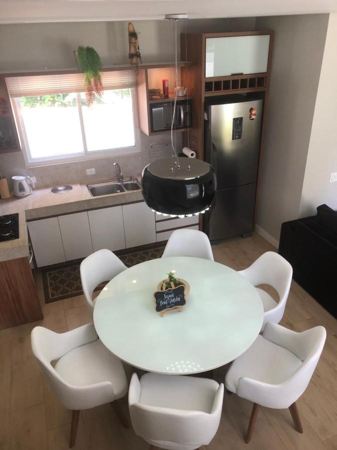 Casa Luxo Com Piscina A 500 Metros Da Praia ฟลอเรียนอโปลิส ภายนอก รูปภาพ