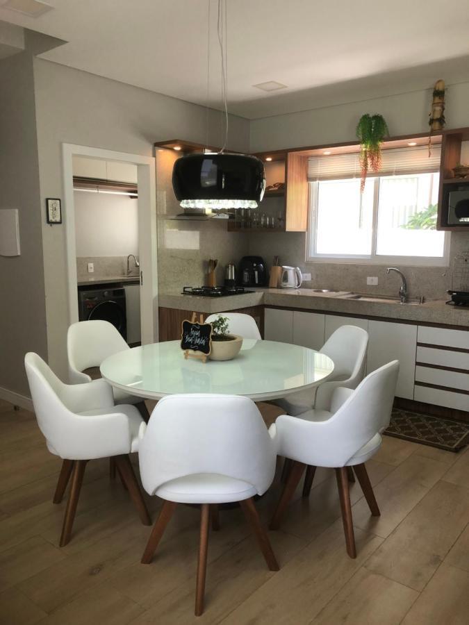 Casa Luxo Com Piscina A 500 Metros Da Praia ฟลอเรียนอโปลิส ภายนอก รูปภาพ